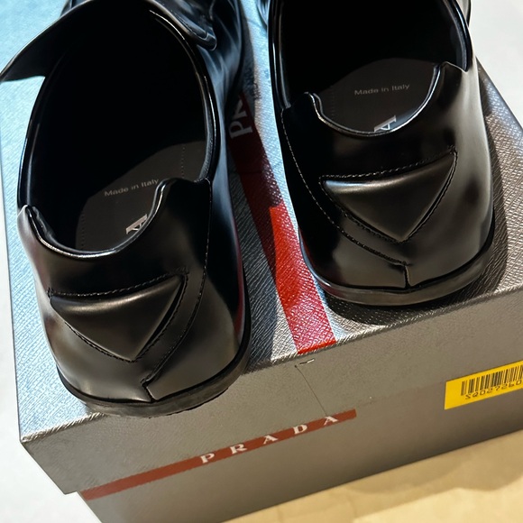 PRADA RAZOR BRUSHED LEATHER LOAFERS SS24 - Picture 12 of 12